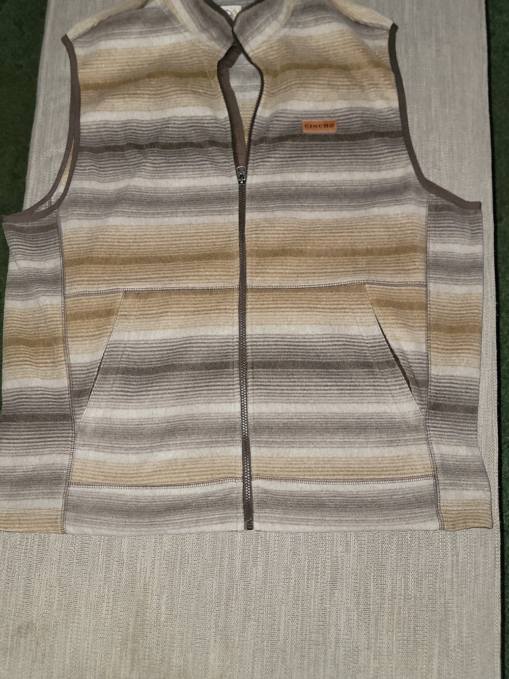 Cinch Men’s Zip-Front Striped Vest - Beige and Gray